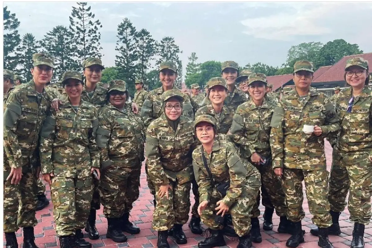 Veronica Tan Bagikan Foto Srikandi Kabinet Merah Putih di Magelang, Pose Sri Mulyani Ramai Disorot