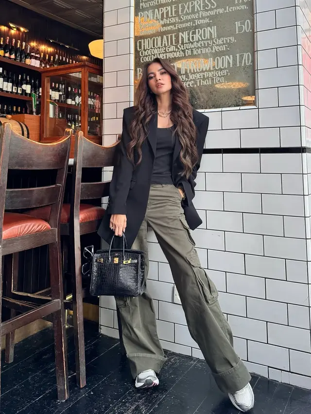 Blazer Olla Ramlan (Foto: Instagram @ollaramlan)