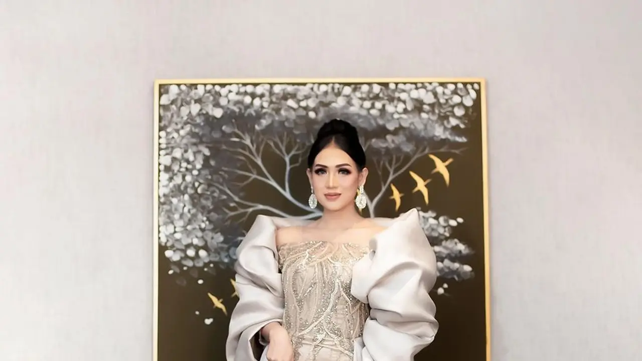 5 Potret Penyanyi Dangdut Banyuwangi Suliyana, Pernah Viral Bawakan 'Cundamani' Dengan Aransemen Megah