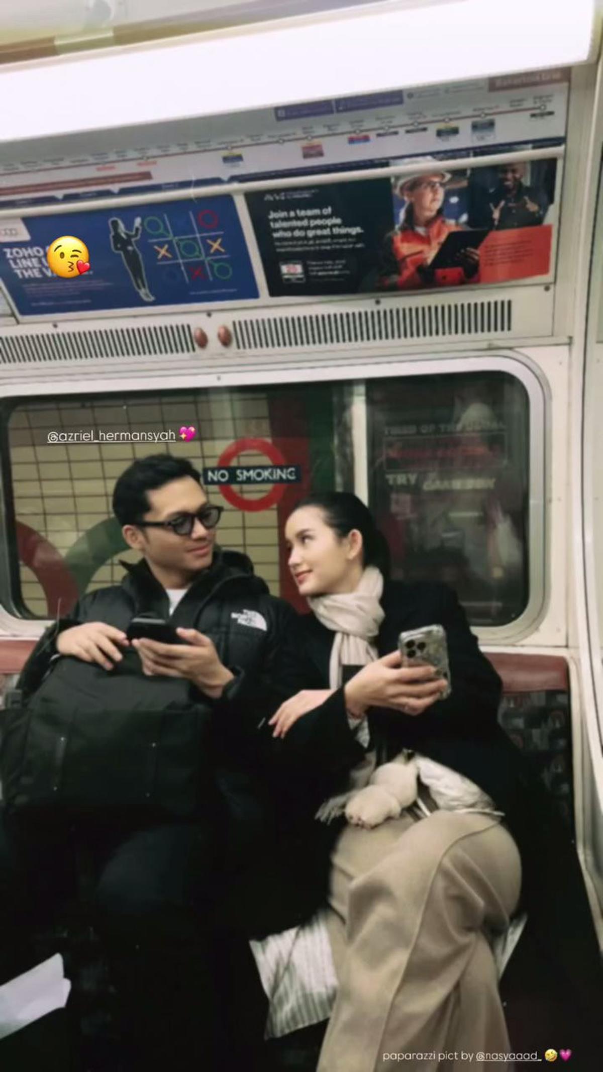 Nggak LDR Lagi, 7 Potret Azriel Hermansyah Bertemu Sarah Menzel di Inggris - Berangkat Bersama Calon Ibu Mertua