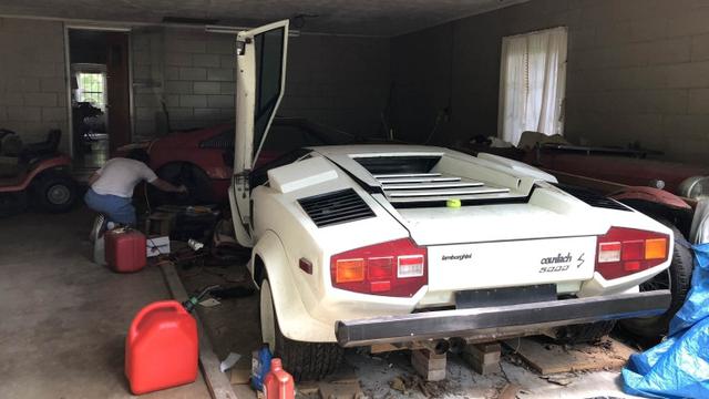 Lamborghini Countach LP400 S