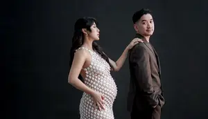Potret Adinda Thomas Cantik Pamer Baby Bump di Maternity Shoot Terbaru