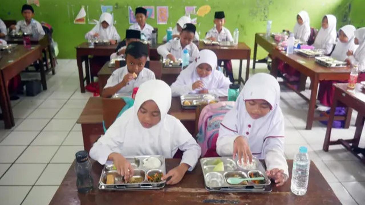 Mendagri Tito Karnavian Siapkan Rapat Seluruh Kepala Daerah, Bahas Kasus Keracunan MBG