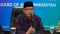 Ketua Umum PP Muhammadiyah, Haedar Nashir menyampaikan pesan Ramadhan usai penetapan awal puasa dan 1 syawal 1446 H, Rabu (12/2/2025). (Dok PP Muhammadiyah)