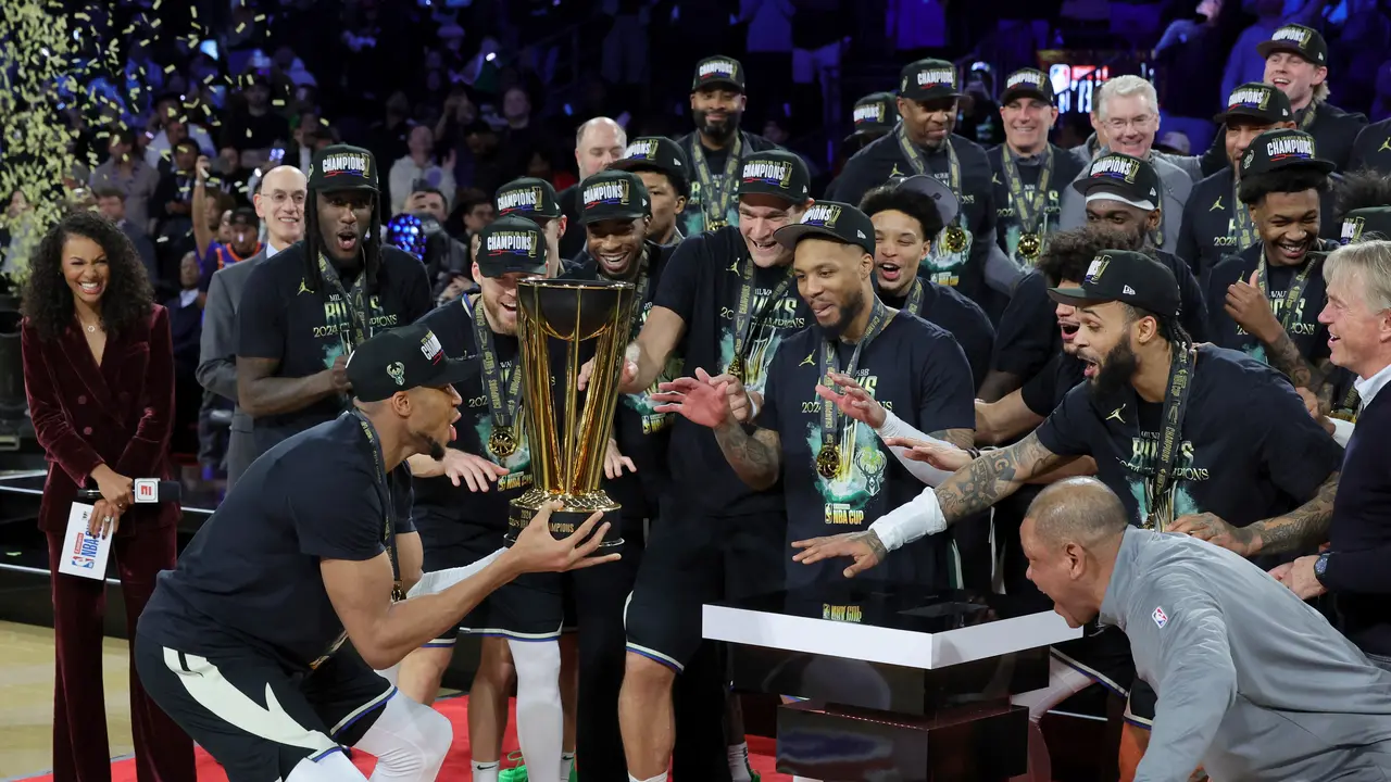 Selebrasi Milwaukee Bucks saat juara NBA Cup 2024