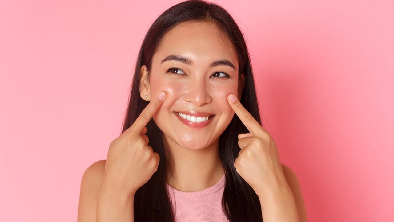 2.&nbsp;Mengencangkan Kulit dengan Vitamin C