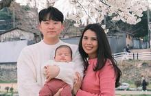 Potret Lucu & Menggemaskan Baby Noa Cucu Helmy Yahya Perdana Diajak ke Taman, Nikmati Keindahan Bunga Sakura