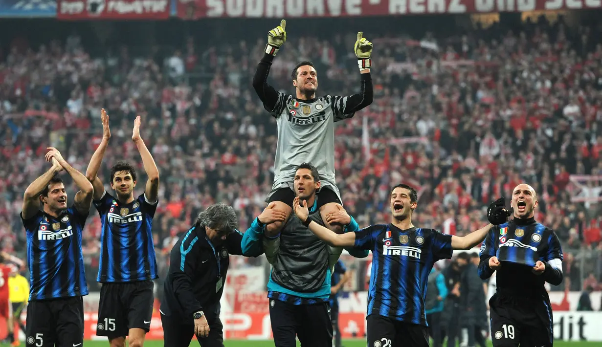 Tak membutuhkan waktu lama bagi Inter Milan untuk mencatat kemenangan keduanya atas Bayern Munchen di Liga Champions. Pada musim berikutnya 2010/2011 Inter Milan kembali mengalahkan Bayern Munchen dengan skor 3-2 pada leg kedua babak 16 besar (16/3/2011) di Allianz Arena setelah pada leg pertama kalah 0-1 saat bermain kandang. Inter Milan pun melaju ke babak perempatfinal. (AFP/Christof Stache)