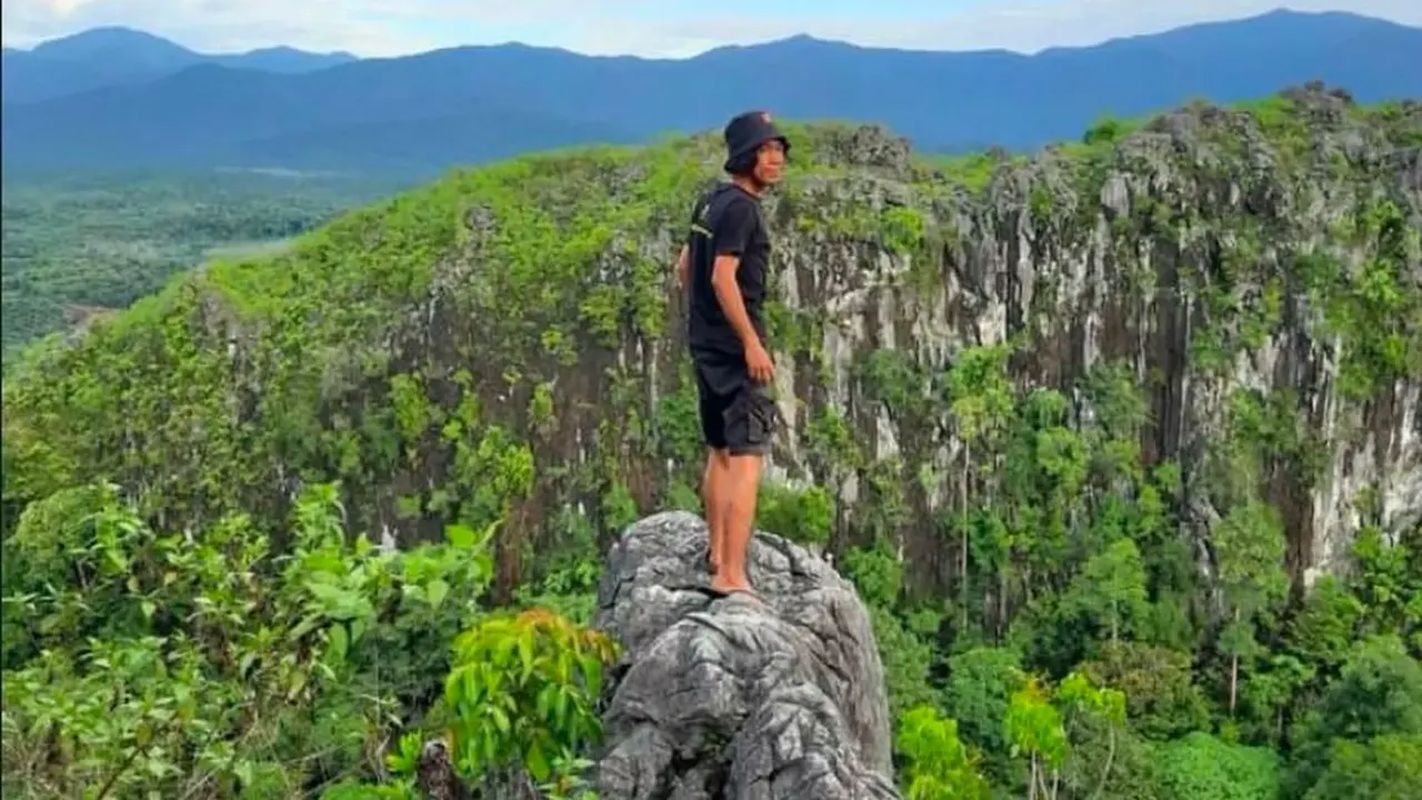 6 Fakta Menarik Gunung Liang di perbatasan Kalimantan Selatan dan Malaysia