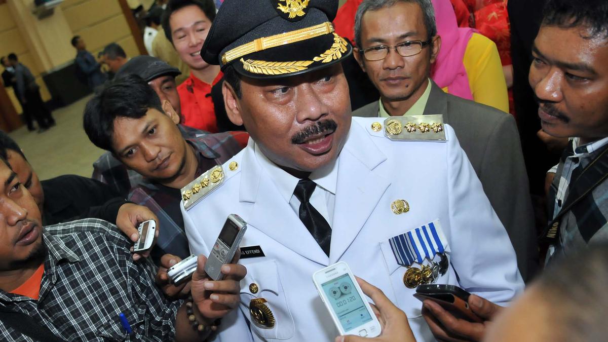Rapat RAPBD DKI, Walikota Jakarta Barat Anas Effendi Tertidur?
