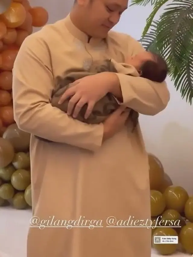 6 Momen Akikah Baby Gin, Putra Gilang Dirga dan Adiezty Fersa yang Dihadiri Selebriti
