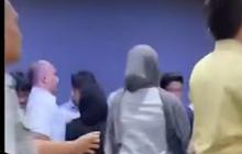 Momen Belasan Mahasiswa FH UI Pelaku Pelecehan Seksual Dipajang Depan Korban, Disoraki hingga Didamprat Mahasiswi