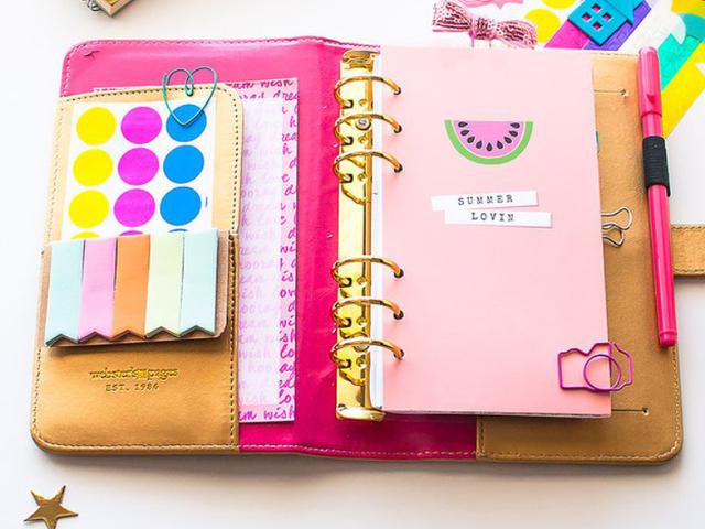 17 buku agenda penuh warna yang bikin