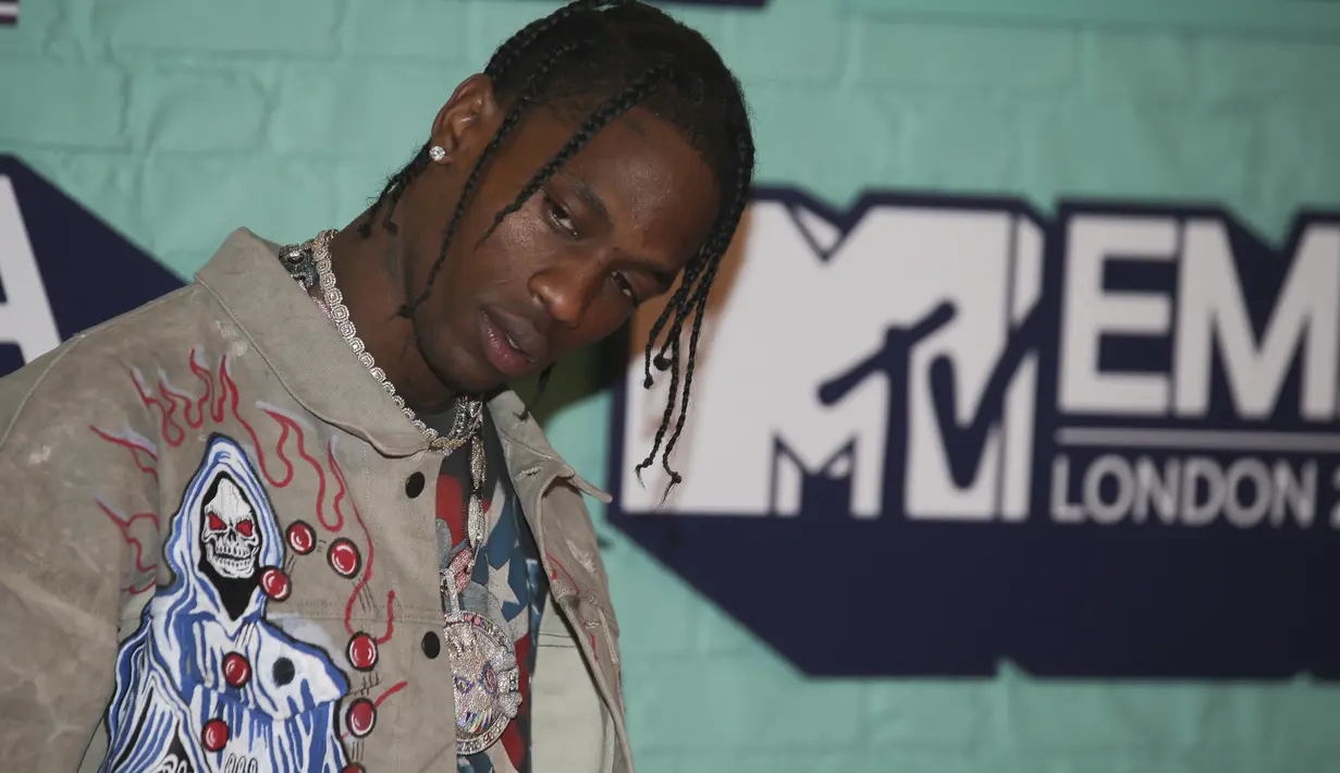 Travis Scott sendiri saat ini dikabarkan menghindari Kylie Jenner dan tak ingin menjawab telpon atau pesan darinya. (DANIEL LEAL-OLIVAS / AFP)