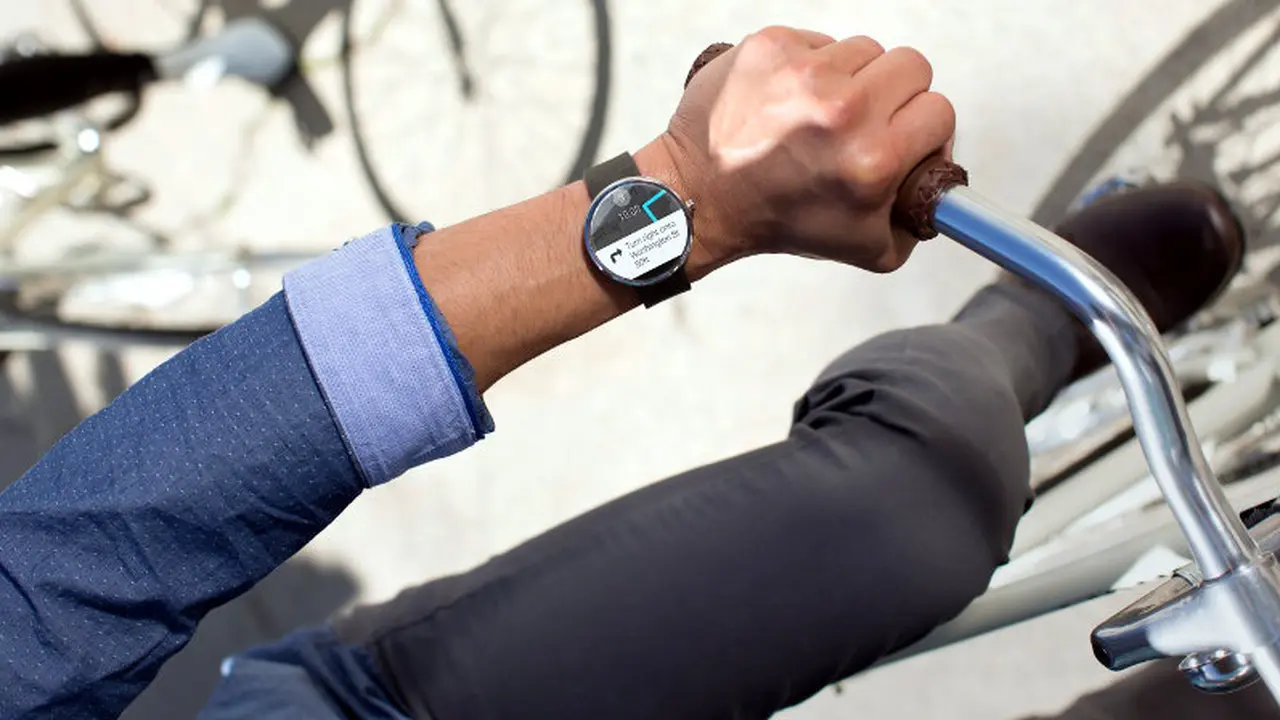 Smartwatch Motorola Moto 360 Dibanderol Rp 3,9 Juta