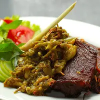 Kalau kamu salah satu yang lebih suka bekerja sendiri, dalam artian berbisnis, empat ide usaha ini bisa kamu coba untuk dimulai.