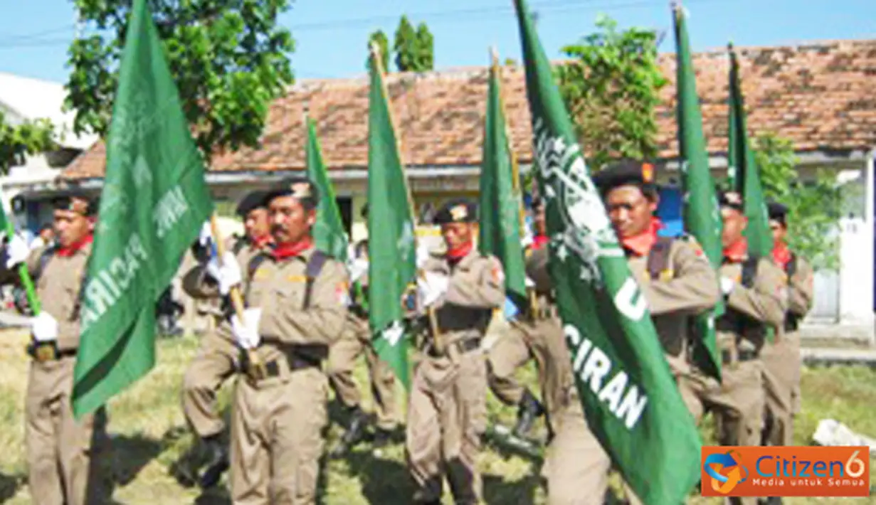 Citizen6, Lamongan: Tujuan diselengarakannya apel ini agar semua elemen nahdliyin semakin solid disemua lini, sehingga semakin gencar menyuarakan nilai-nilai Islam Rahmatan Lil Alamin di tengah masyarakat lokal dan global.(Pengirim: Ahmad Farid)
