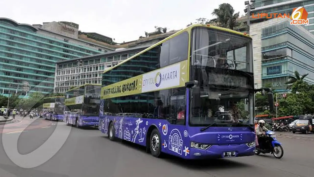 2-interior-bus-tingkat-140116b.jpg
