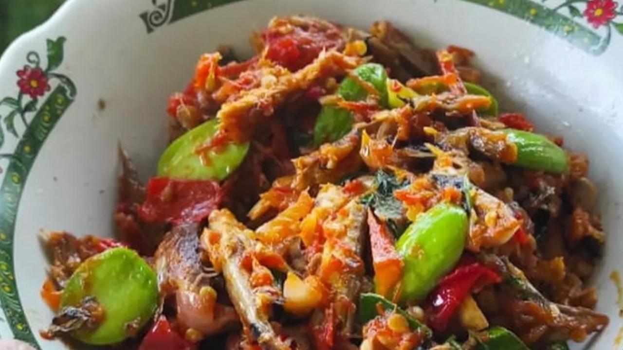 Menu Tongkol Suwir Pete