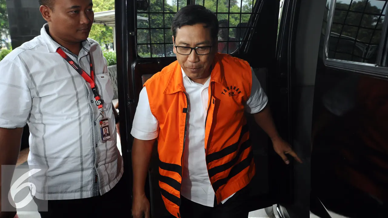 Tiga Tersangka Kasus Patrialis Akbar Diperiksa Silang KPK