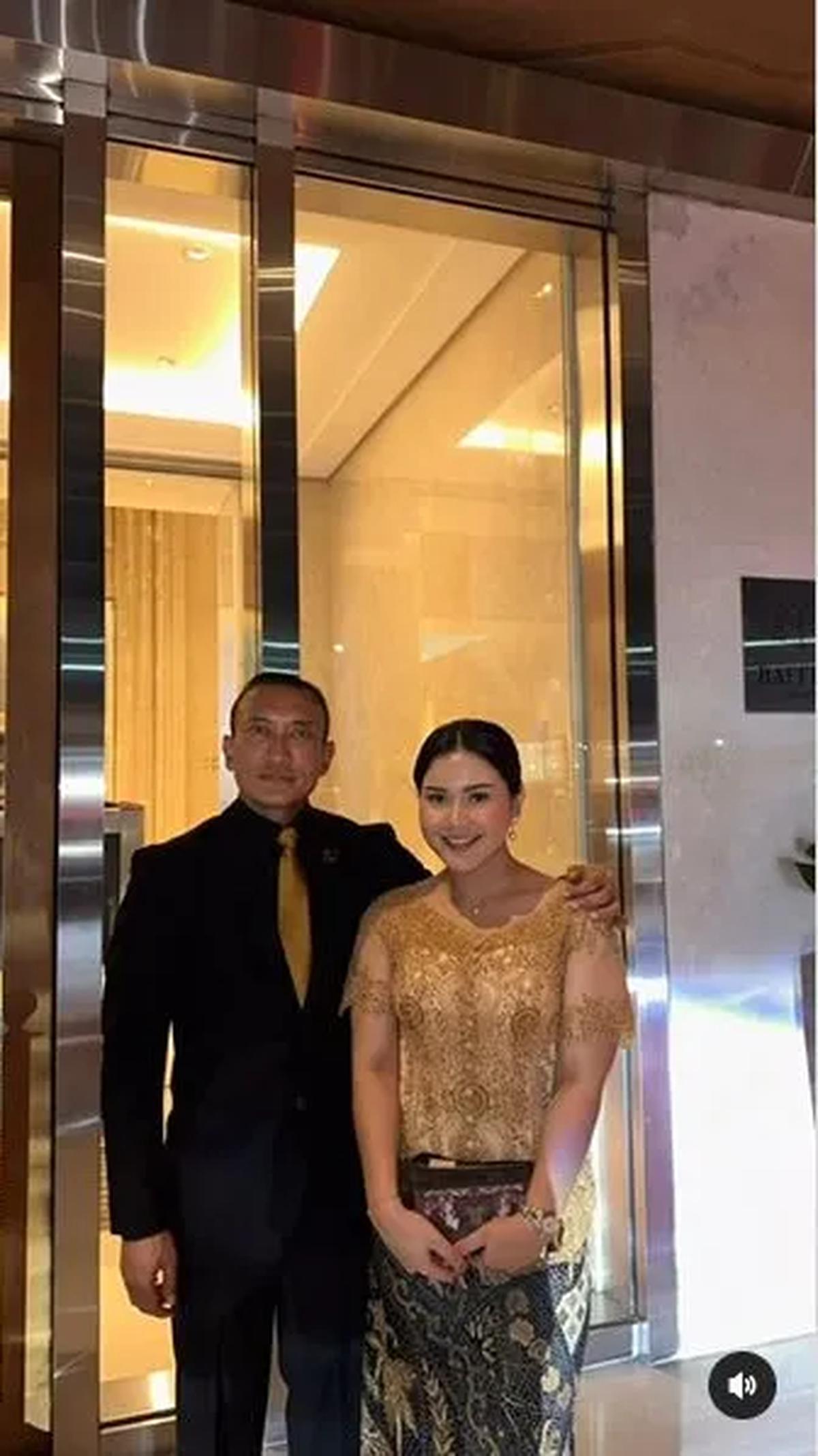 Tak pelak, sosok putri Sabilul Alif berhasil menjadi perhatian publik. Apalagi Nisa memiliki paras yang rupawan. "Cantik sekali Panjang umur," tulis akun natakusumahreny.<br>