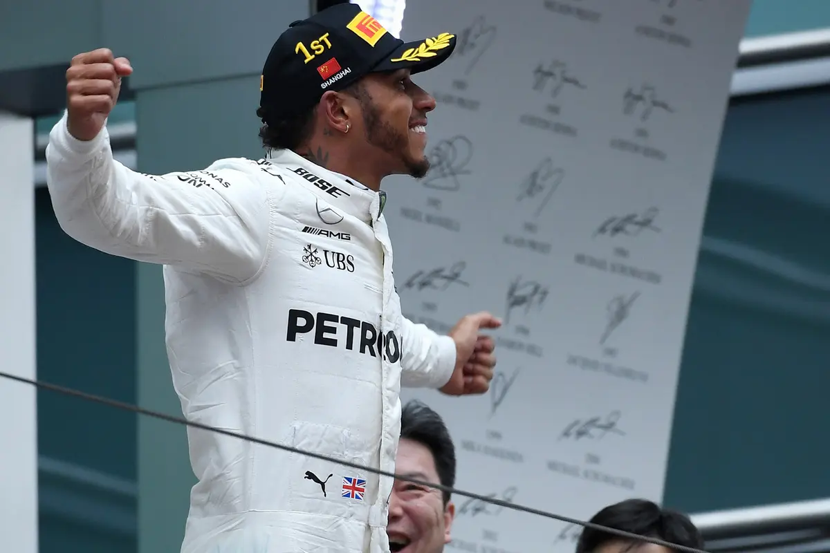 20170409-Lewis Hamilton Juara GP China-AFP