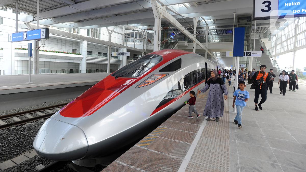 PT KAI Siap Ikut Garap Proyek Kereta Cepat Jakarta-Surabaya Berita Viral Hari Ini Senin 20 Mei 2024