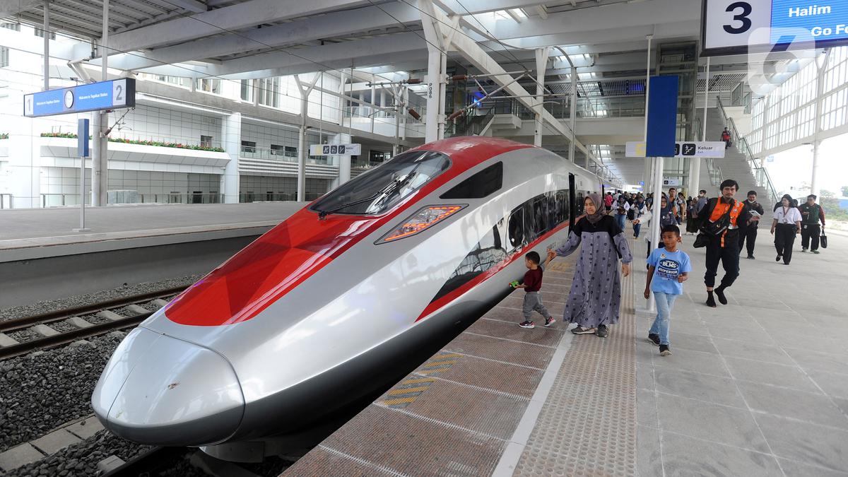 Kabar Gembira, Kereta Cepat Jakarta-Surabaya Bakal Terwujud