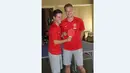 Ander Herrera dan Anders Lindegaard menghabiskan waktu senggang di sela-sela tur pra musim Manchester United di Amerika Serikat dengan bermain tenis meja. (Manutd.com)