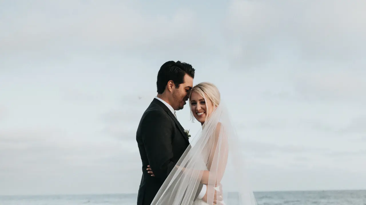Sontek 5 Ide Konsep Foto Prewedding yang Simpel dan Romantis