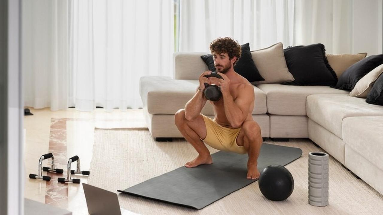 5.&nbsp;Kettlebell: Melatih Otot dengan Gerakan Dinamis