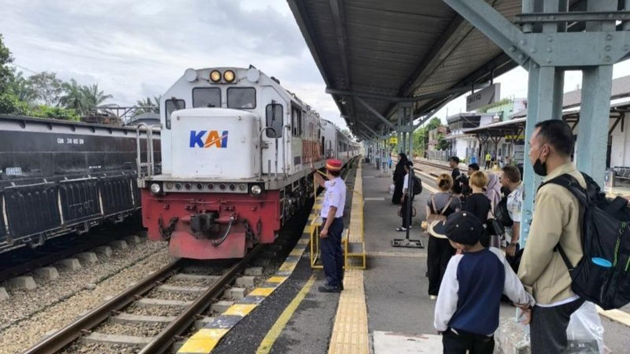 Komisi V DPR Minta Pemda dan Kemenhub Berantas Perlintasan Kereta Ilegal
