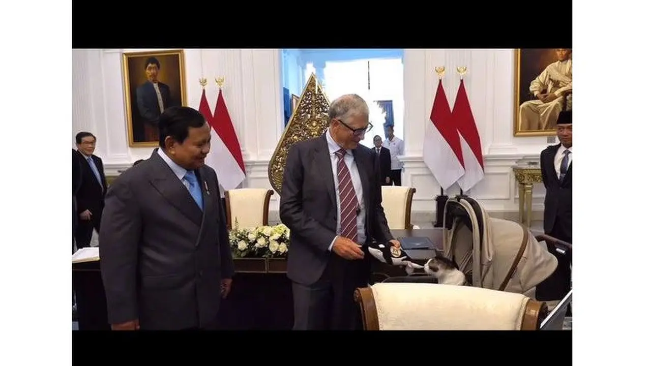 Bill Gates bertemu dengan Bobby Kertanegara