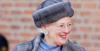 Ratu Denmark Margrethe II resmi bakal melepas takhta kerajaan pada 14 Januari 2024. Selama 52 tahun menjabat, ia tampil begitu menarik dengan busana khas kerajaan yang begitu menarik. [Foto: Royal Portrait]