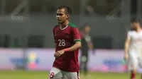 Pemain Timnas Indonesia U-23, Rezaldi Hehanusa saat Suriah U-23 pada laga persahabatan di Stadion Wibawa Mukti, Bekasi, Rabu (16/11/2017). Indonesia kalah 2-3. (Bola.com/NIcklas Hanoatubun)