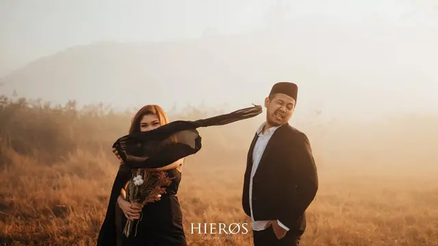 6 Potret Gaya Kocak Tretan Muslim Saat Preweding