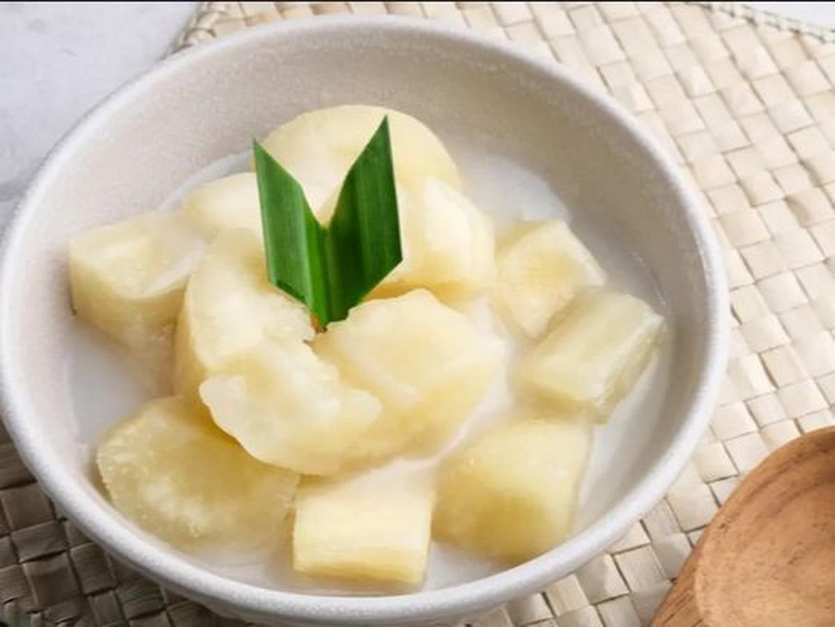 1. Resep Singkong Rebus Kelapa Parut<br>