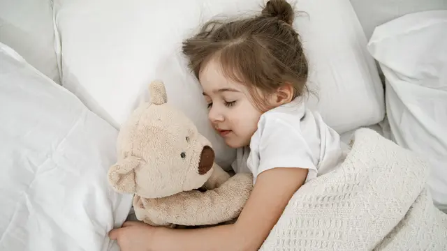 keluarga desember rutin tidur