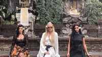 Kim Kardashian mengungguh aktivitas liburannya di pulau dewata Bali melalui Instagram Story akun pribadinya.