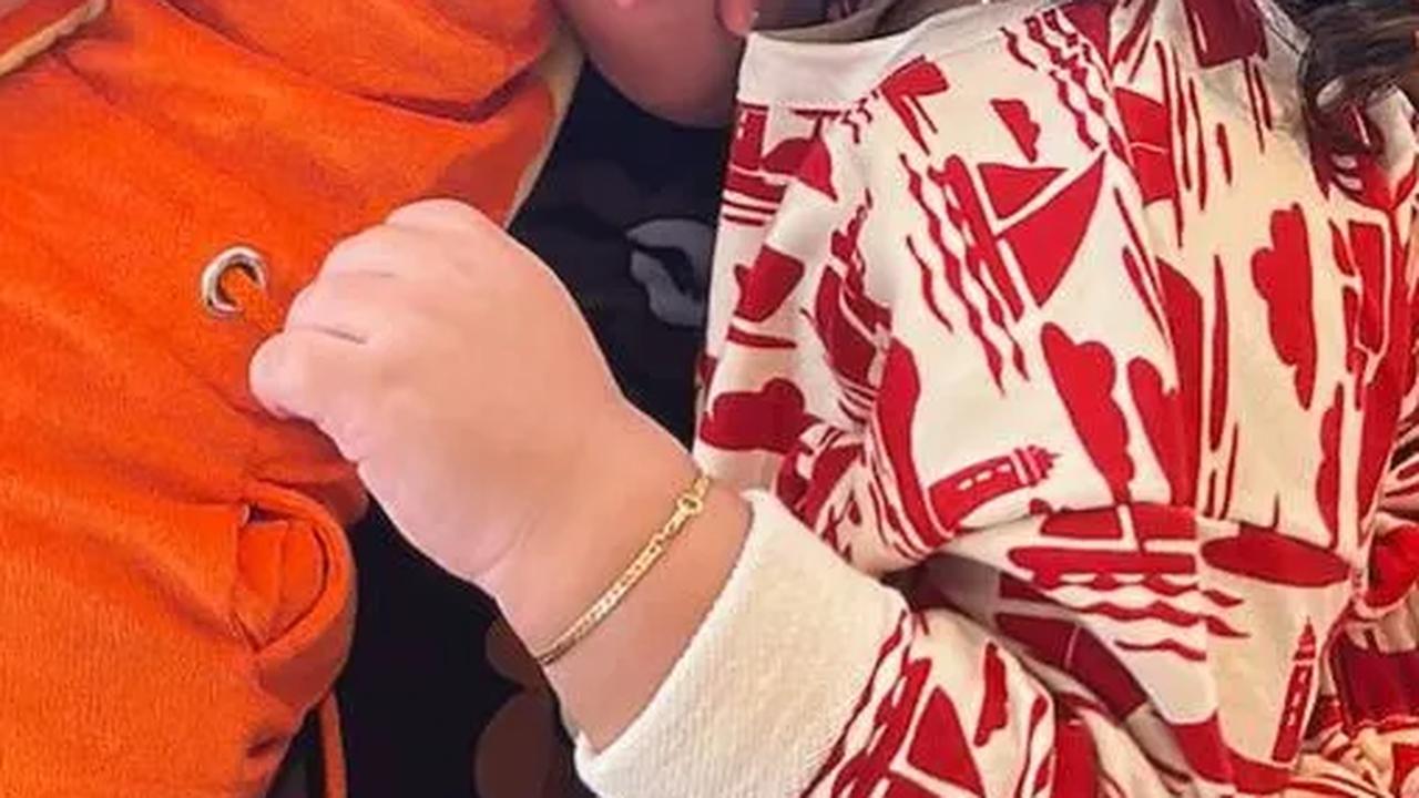 Wajahnya masih dirahasiakan, Ini 10 foto Baby Isa, anak kedua dari Tasya Farasya yang sungguh menggemaskan