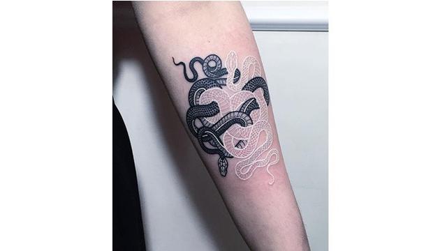 6 Tato Putih Ini Desainnya Ciamik Anti Mainstream Banget Citizen6 Liputan6 Com