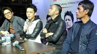 NOAH Band saat menggelar jumpa pers dalam rangka tur ke Amerika Serikat di Hard Rock Cafe, Pacific Place, Jakarta Pusat, Senin (16/3/2015). (Liputan6.com/Panji Diksana)