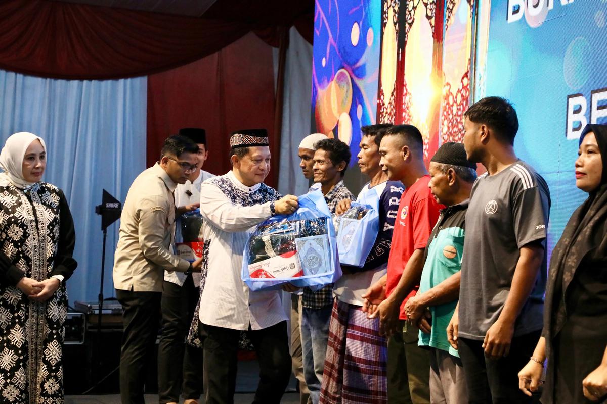Hari Pertama Ramadan, Kasatgas Tito Buka Puasa Bersama Masyarakat Aceh Tamiang