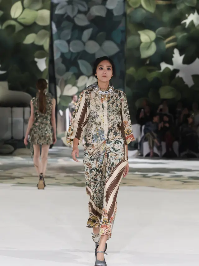 Patina, Koleksi BIYAN Spring Summer 2027 yang Mengubah Jejak Waktu Menjadi Karya Mode