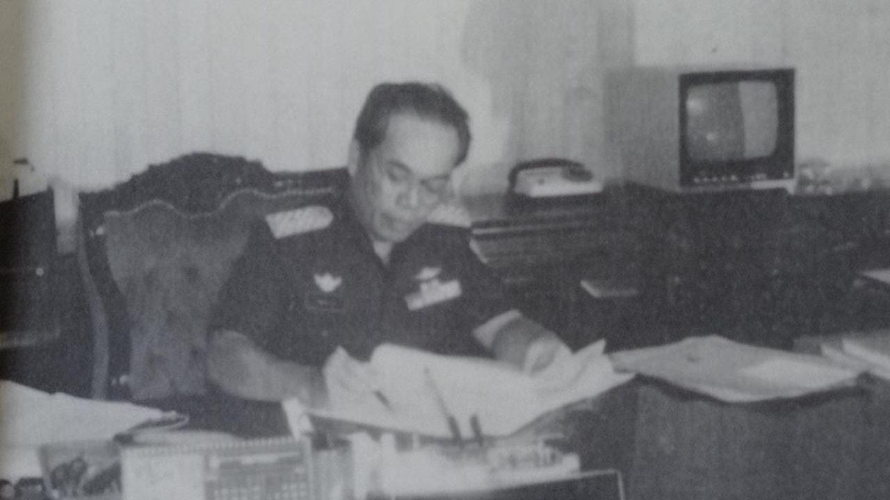 TB Sillahi Pensiun Dengan Pangkat Letnan Jenderal