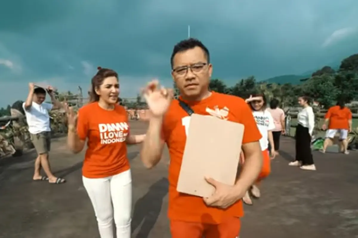 [Fimela] Keluarga Anang Hermansyah dan Ashanty