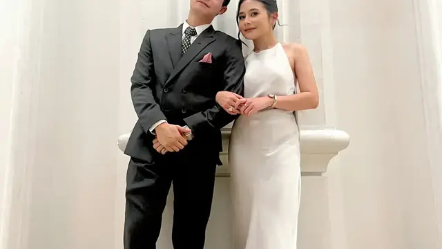 Prilly Latuconsina dan Omara Esteghlal