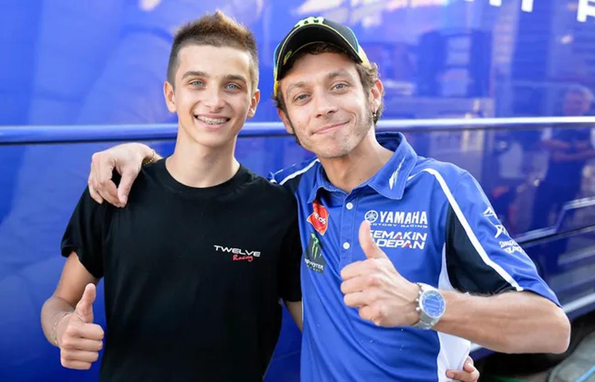 Luca Marini dan Valentino Rossi (c) MotoGP.com