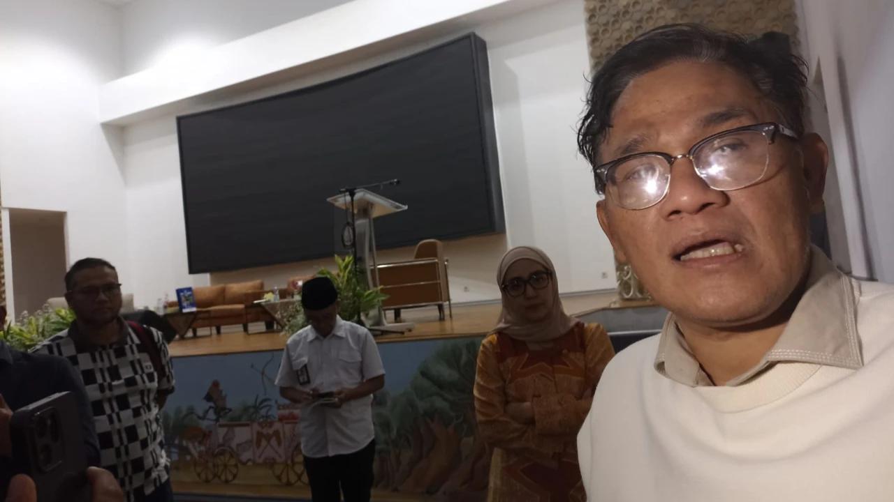 Budiman Sudjatmiko: Jika Program MBG Dihentikan maka Presiden Melanggar Janji dan Undang-Undang