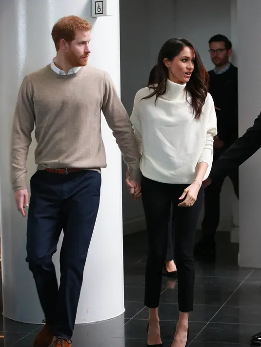 Sebelum menjadi istri Pangeran Harry, Meghan memang diminta untuk mengikuti jejak kehidupan suaminya. Termasuk soal agama yang dianut suaminya nanti. (Foto: AFP)
